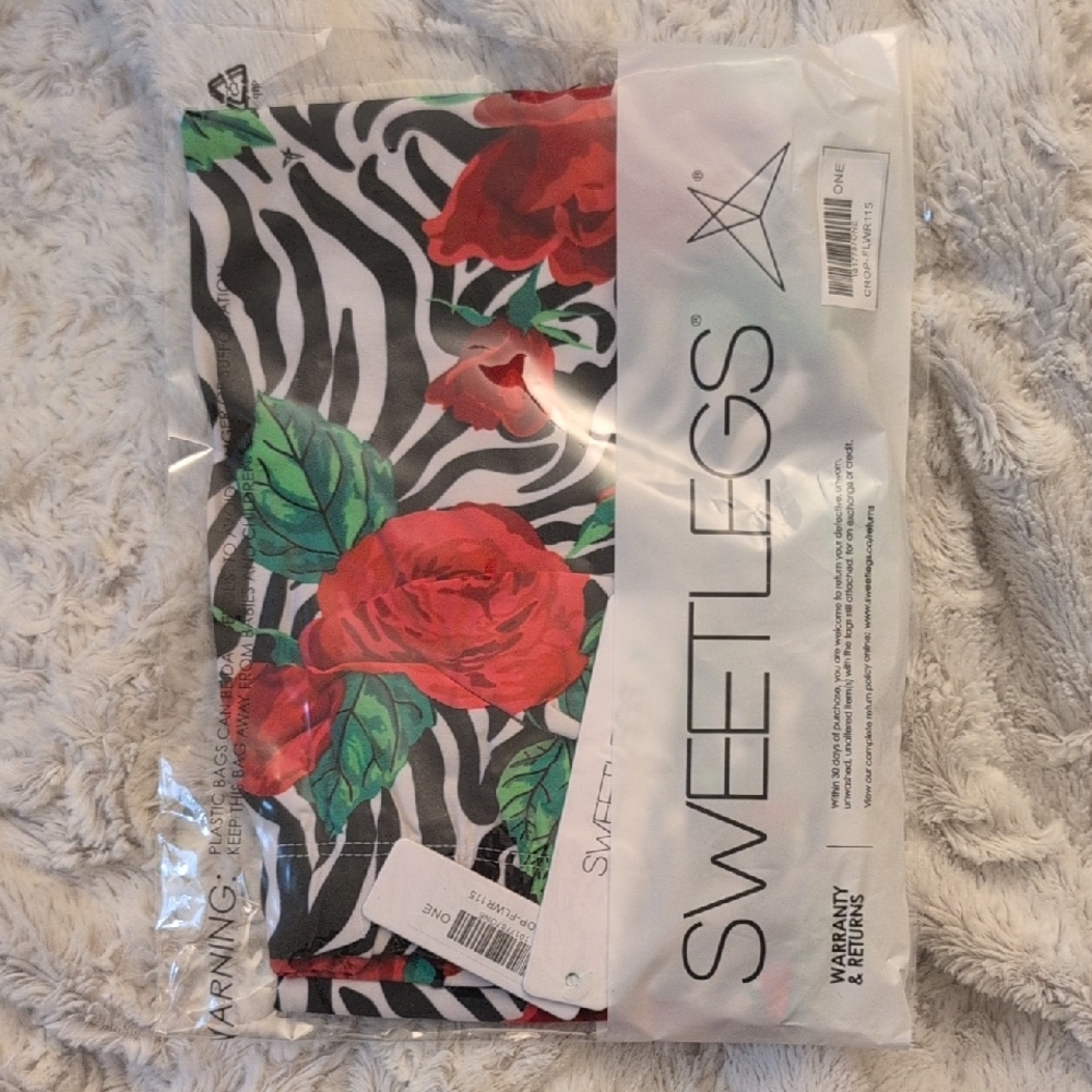 SweetLegs Viva La Zebra Crop Leggings ✨NWT✨